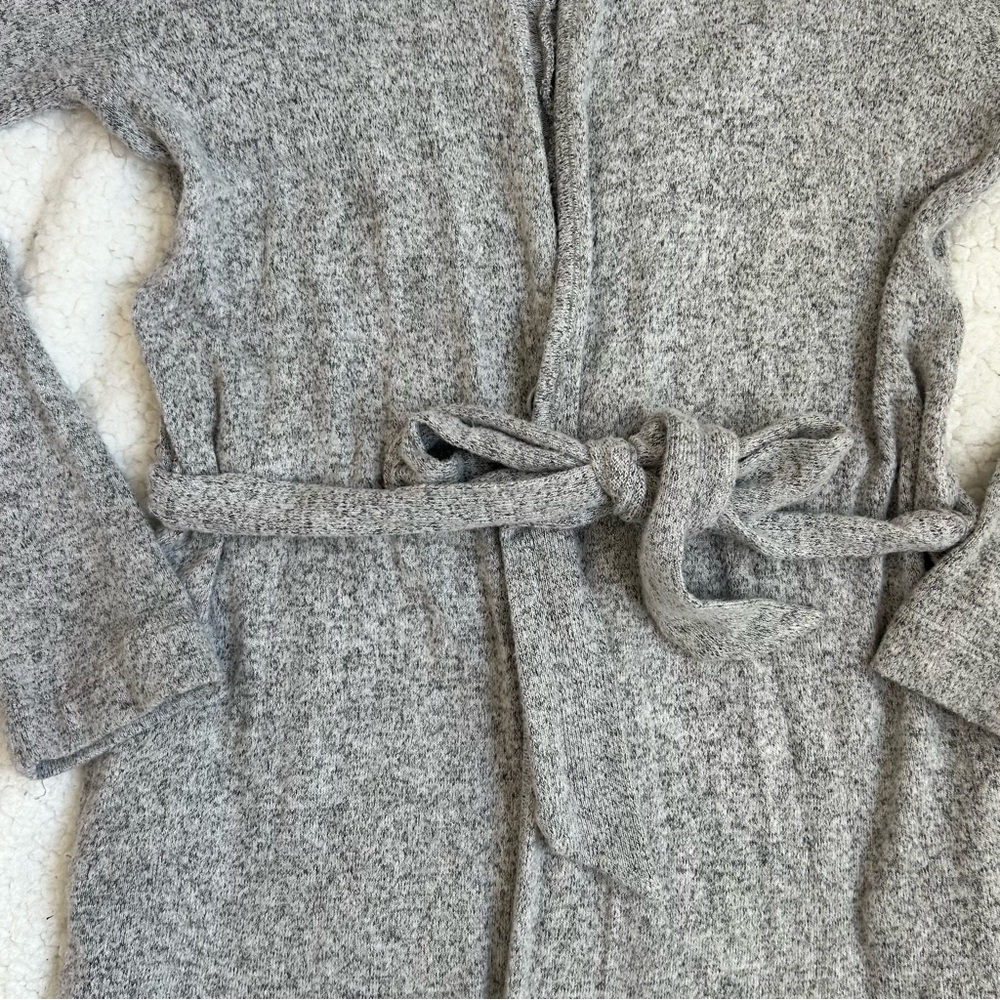 AERIE Comfy Gray Hooded Cardigan with Belt - Picture 5 of 15